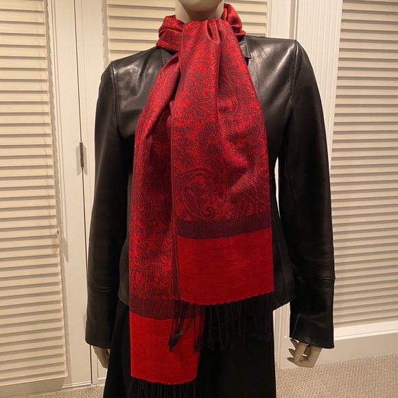 Pashmina - Red and Black - Picture 2 of 8